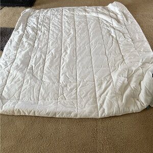 Slumber Cloud Core Premium Cooling White Mattress Cover